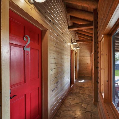 Wimberley Log Cabins Resort And Suites- Unit 2 Bagian luar foto