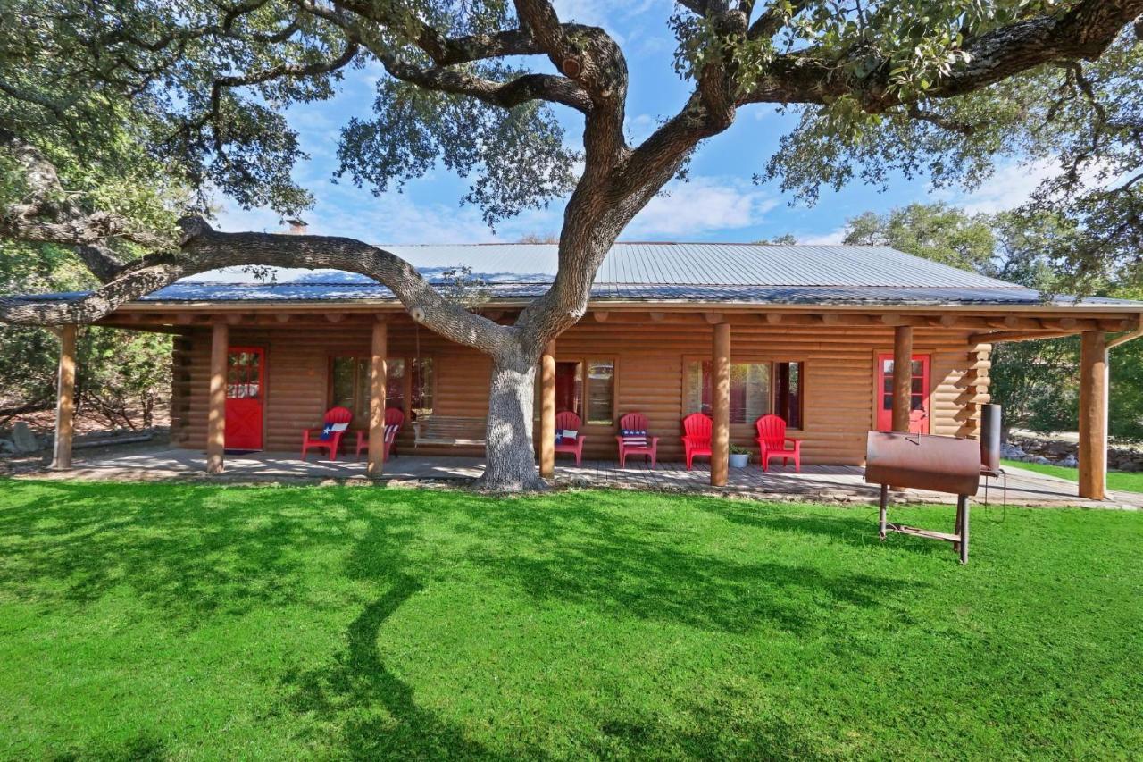 Wimberley Log Cabins Resort And Suites- Unit 2 Bagian luar foto