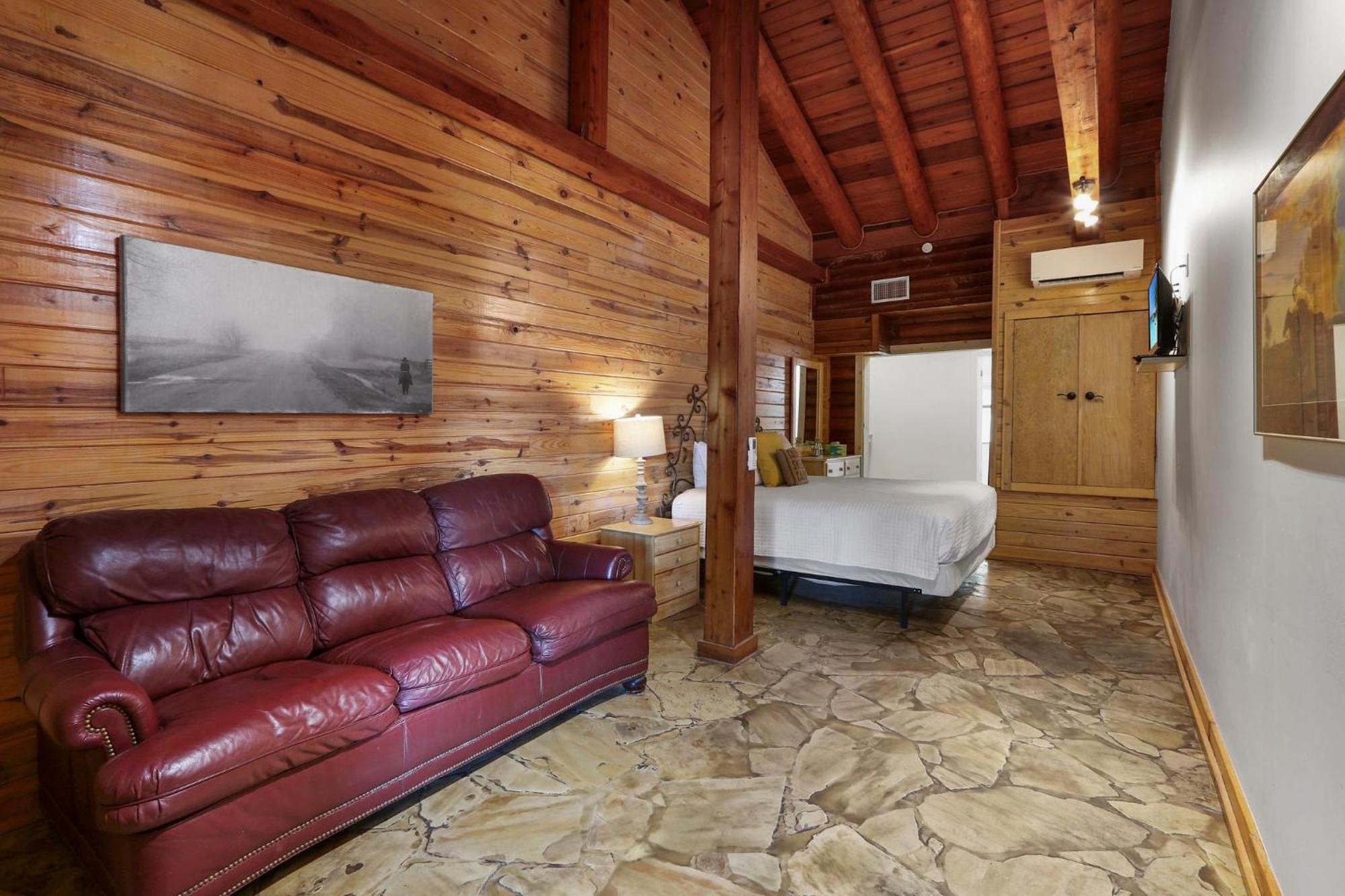 Wimberley Log Cabins Resort And Suites- Unit 2 Bagian luar foto